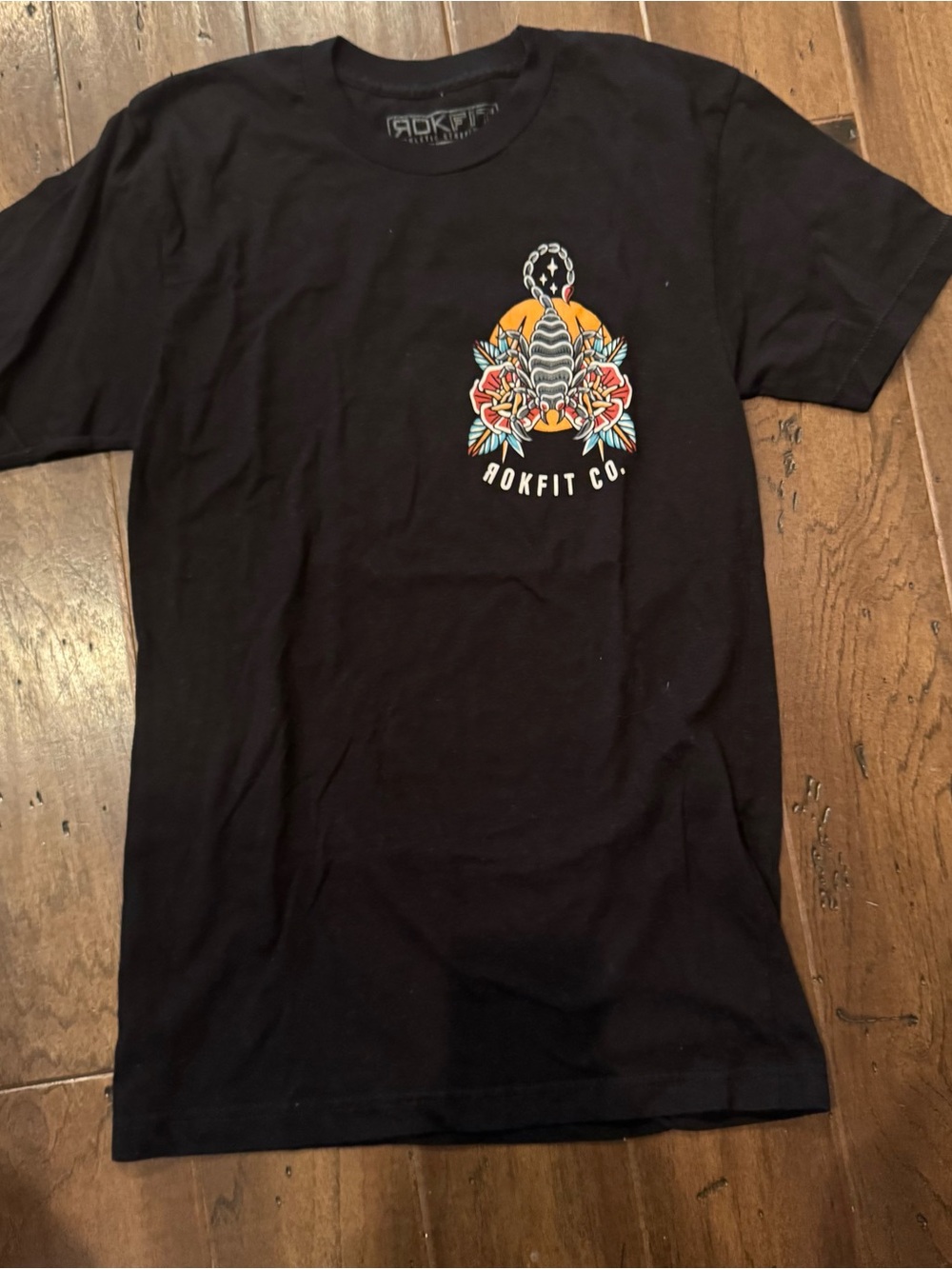 Rokfit Co. Women’s Black Short Sleeve Tee with Scorpion Graphic